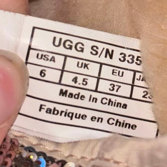 UGG Boots Reversible sequins Gold Bronze women’s size 6 - Picture 5 of 7